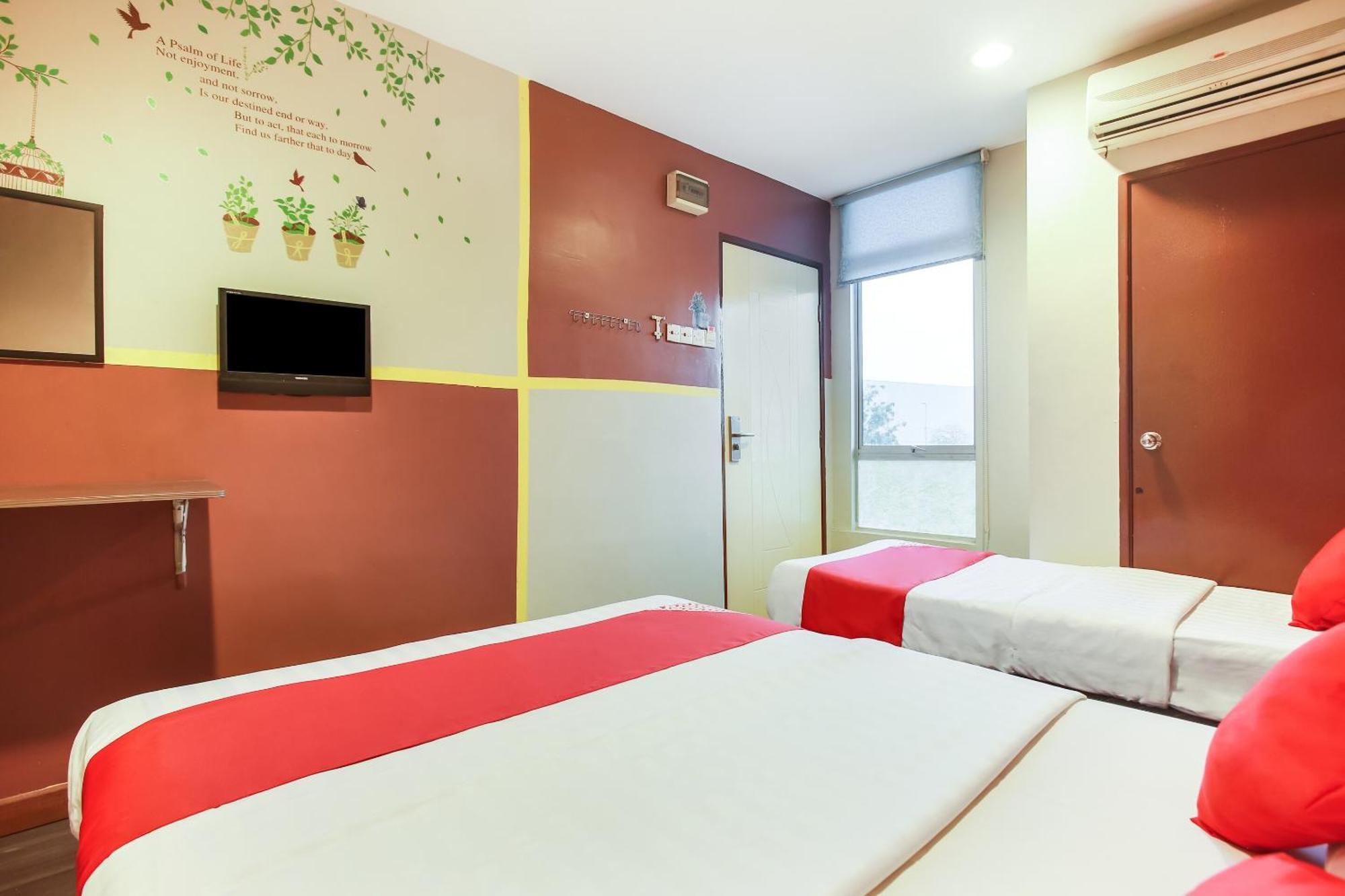 Oyo 90282 Hotel Taj Inn, Seksyen 7 Шах-Алам Экстерьер фото