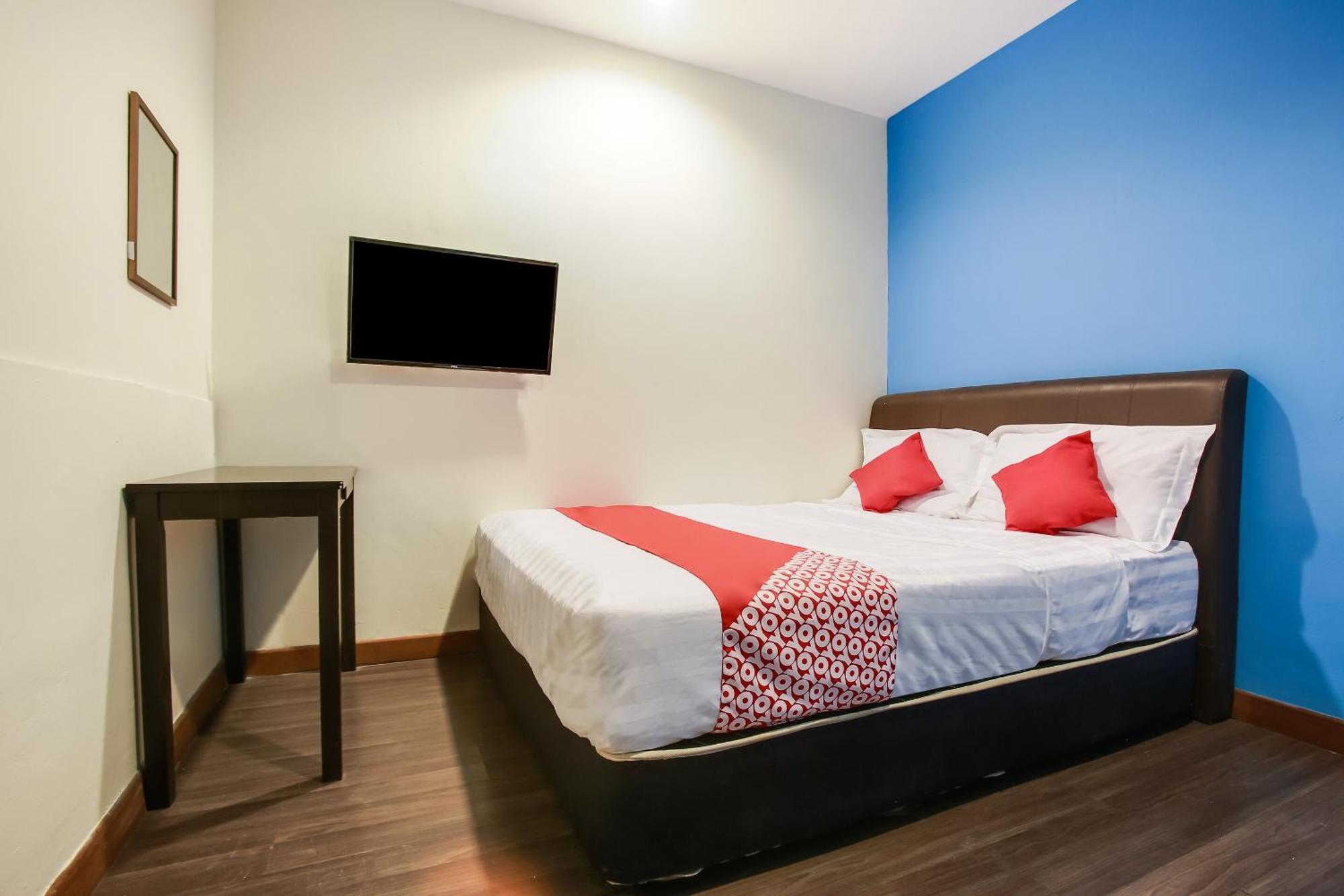 Oyo 90282 Hotel Taj Inn, Seksyen 7 Шах-Алам Экстерьер фото