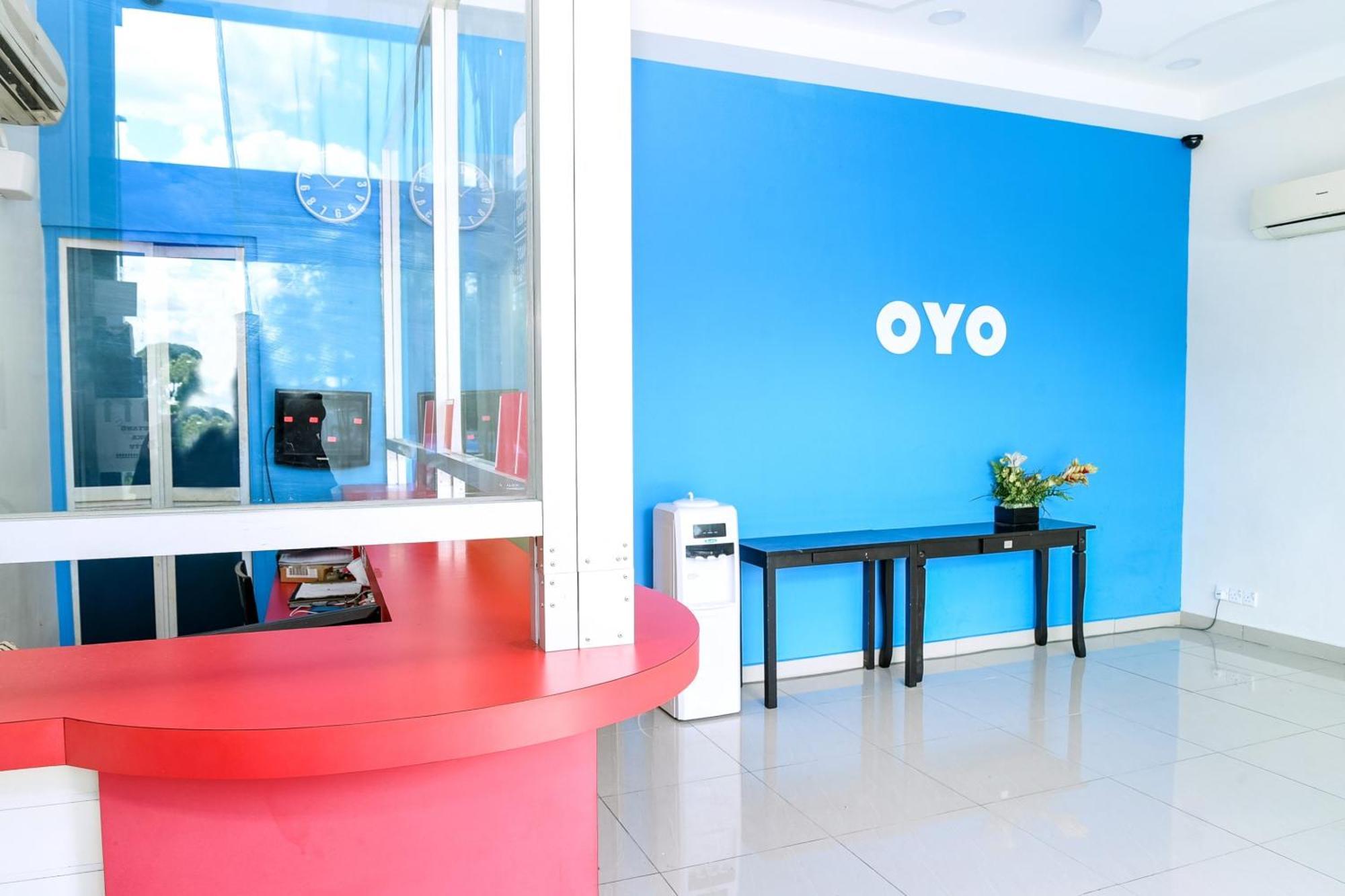 Oyo 90282 Hotel Taj Inn, Seksyen 7 Шах-Алам Экстерьер фото